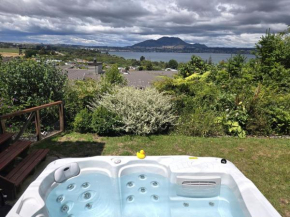 Beauty By the Bay - Taupo